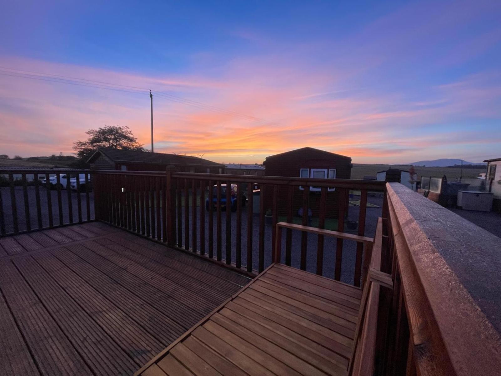 Lake District Stunning Lodge Plumbland 外观 照片